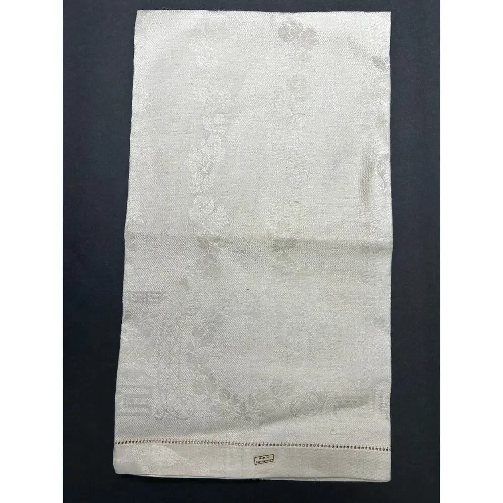 Vintage Linen/Linen Blend Kitchen Bathroom Towels‎ Lot of Three